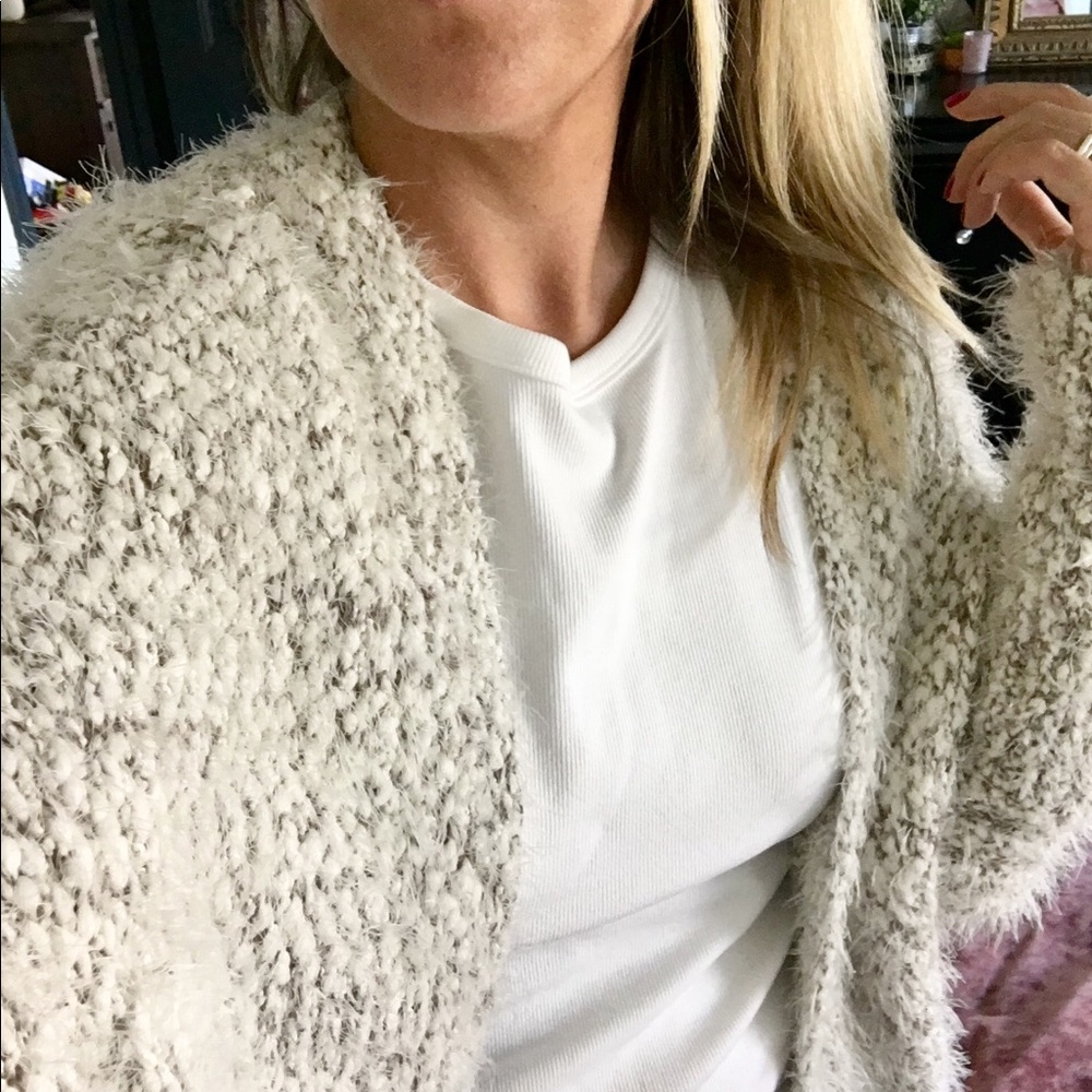 Umgee fuzzy sweater, batwing